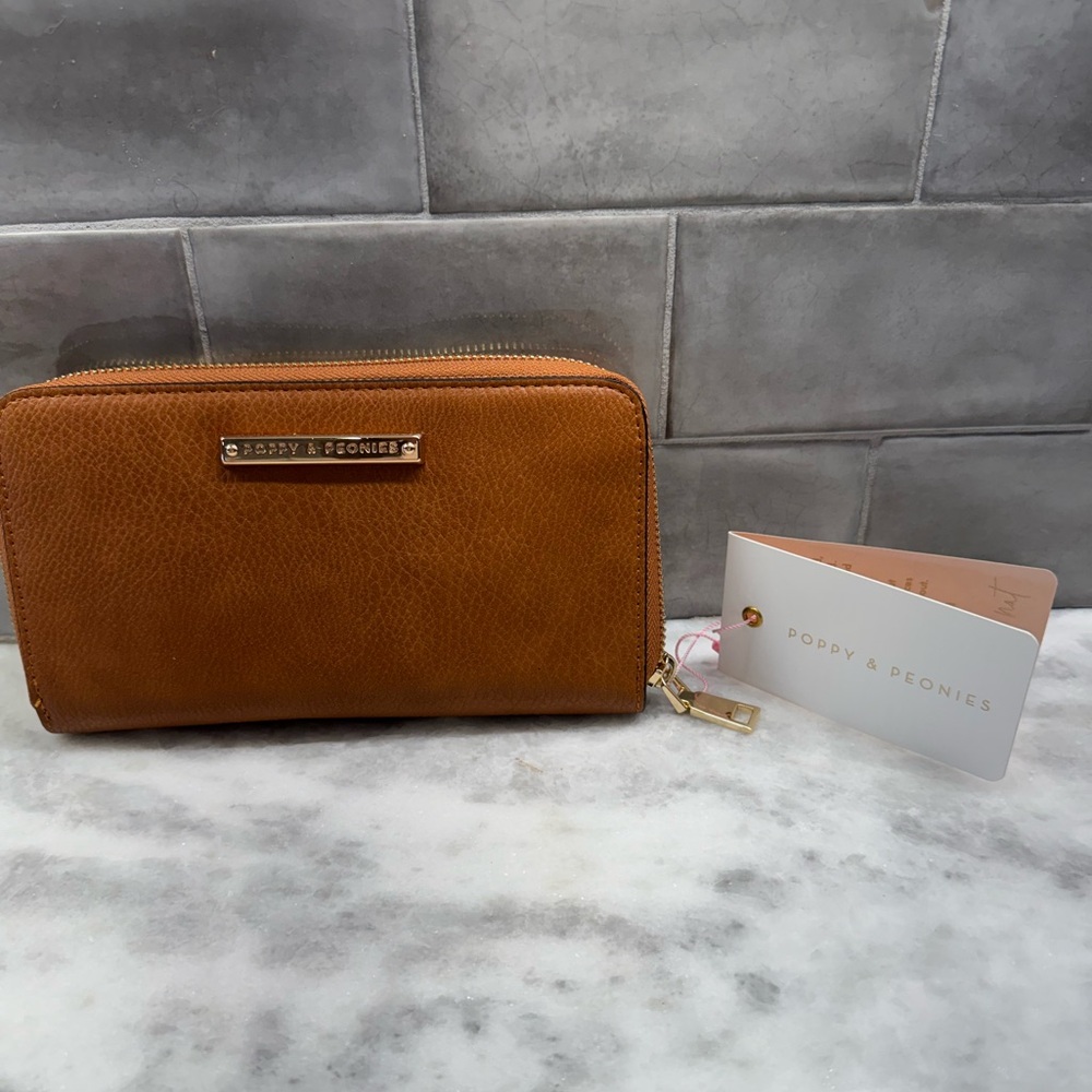 NWT Poppy & Peonies Essential Wallet